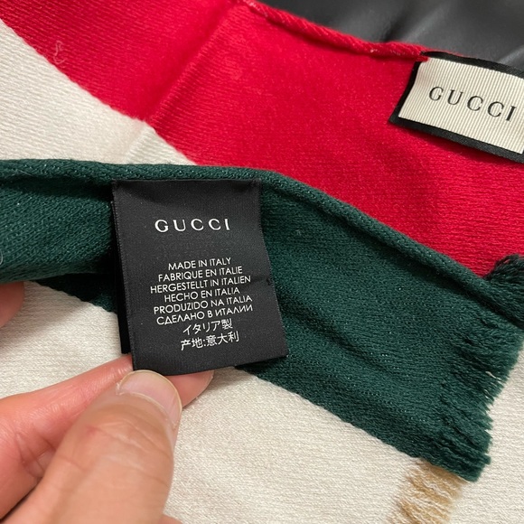 EUC Unisex Gucci BLIND FOR LOVE Prints Wool Scarf Iconic Color-way 20cm X 170cm - Picture 8 of 11